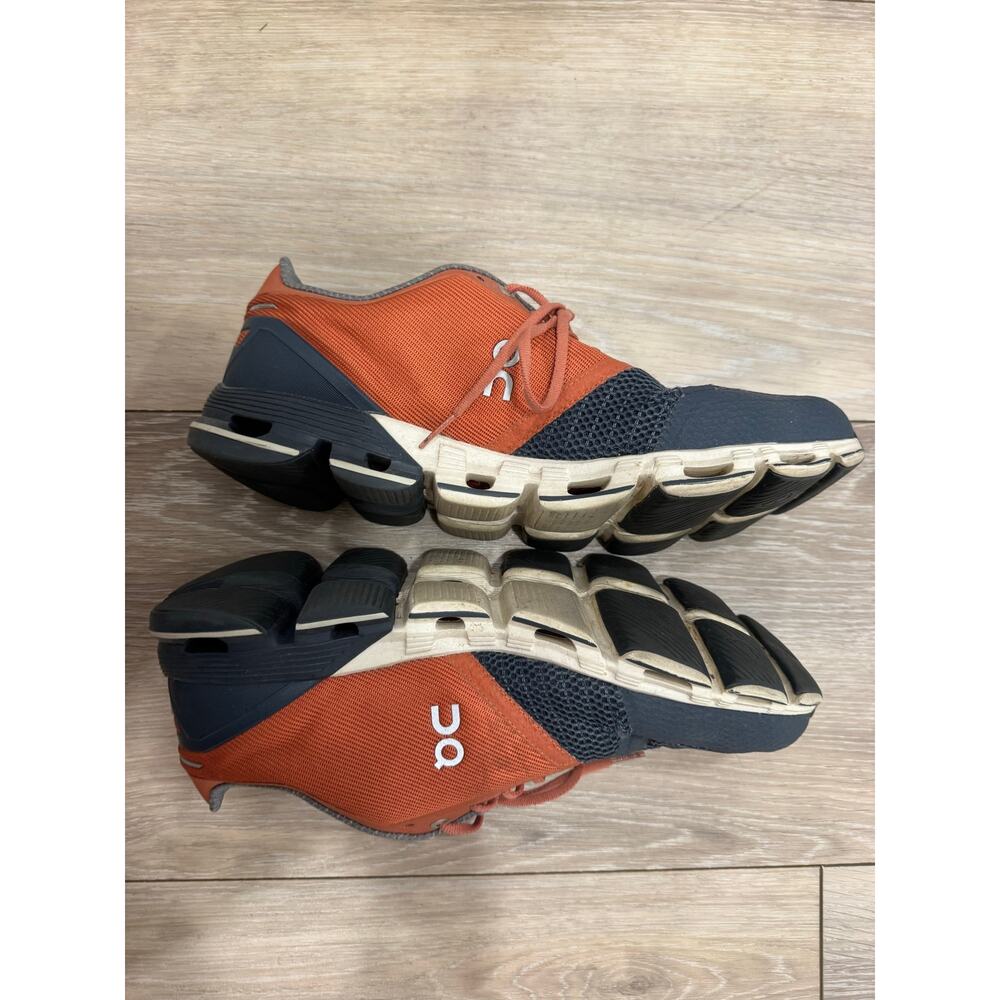 ON Cloud Mens Cloud Flyer size 9 orange and grey - Picture 6 of 12